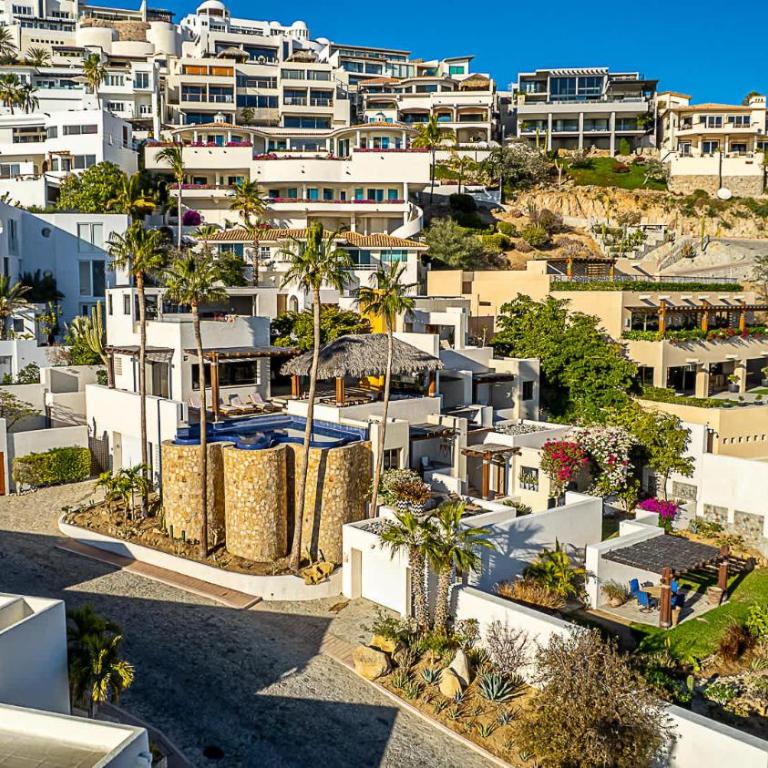 Chic 5BR Oceanview Villa with Pool in Pedregal - Villa - 53