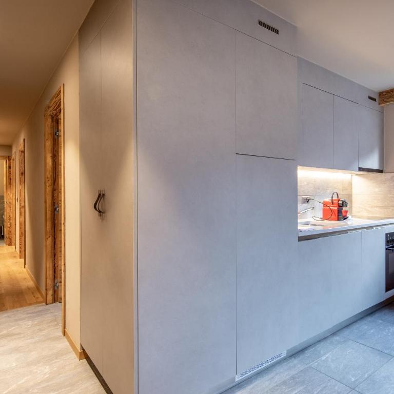 SWISSPEAK Resorts by Pierre & Vacances Premium Zinal - Ferienwohnung mit 2 Schlafzimmern und Terrasse oder Balkon (6 Personen) – Südseite - 4