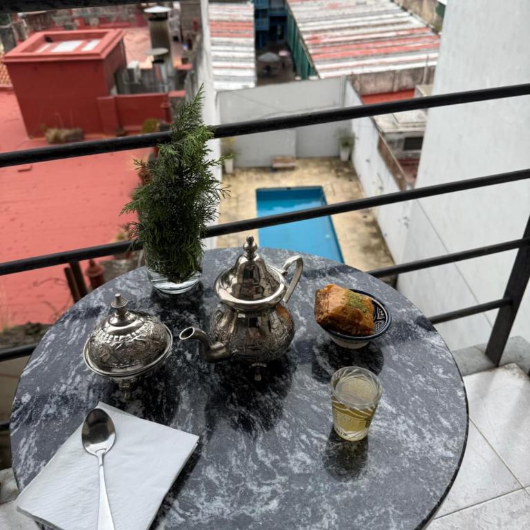 DIVINE APARTMENT--sobre Avenida Corrientes, a 15 min del Movistar Arena, y a 200 metros del Konex - Estudio con balcón - 20