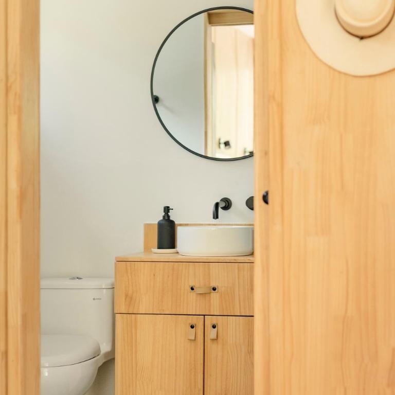 Earth Tones Tiny Homes & Suites - Estudio con vistas a las montañas - 2