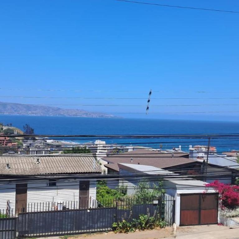 Acogedor departamento vista al mar en Reñaca - Three-Bedroom Apartment - 15