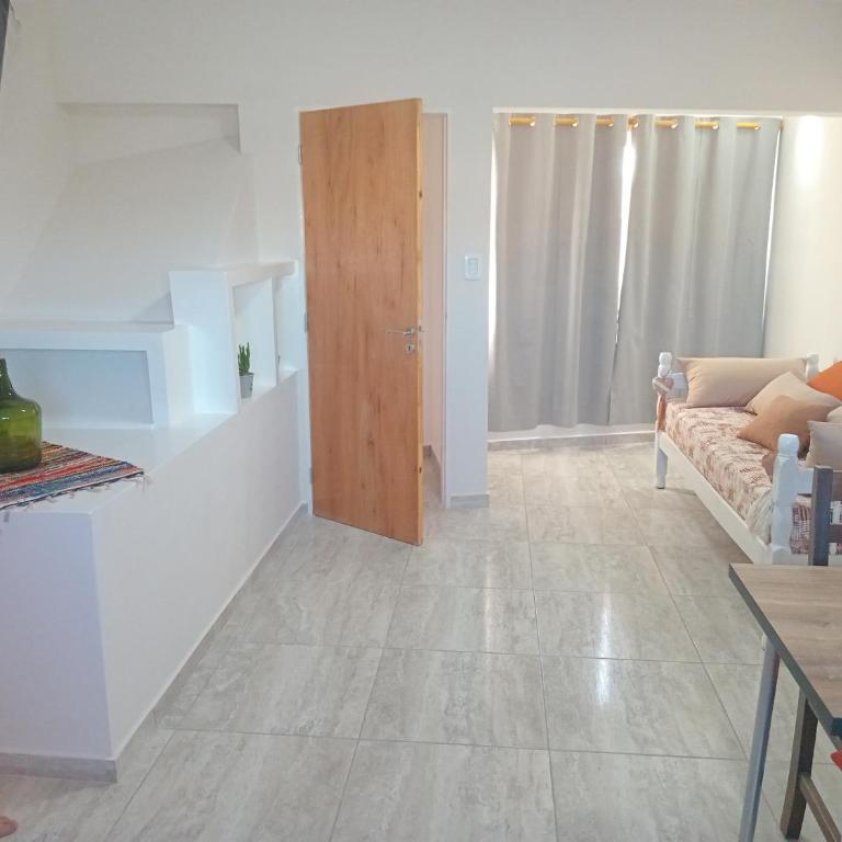 Paulino - One-Bedroom Apartment - 2