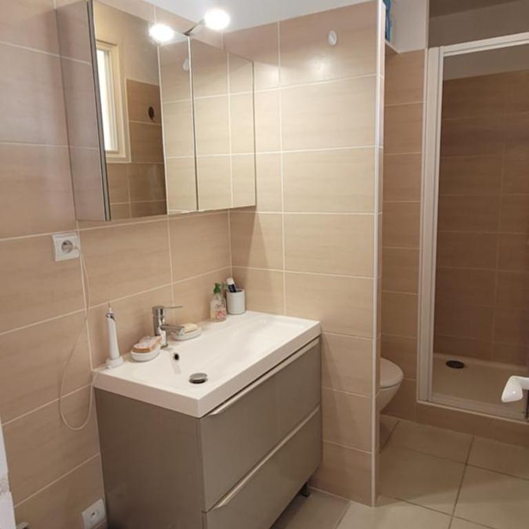 Duplex 45M2 avec Jardin à 150m de la plage - Two-Bedroom House - 4