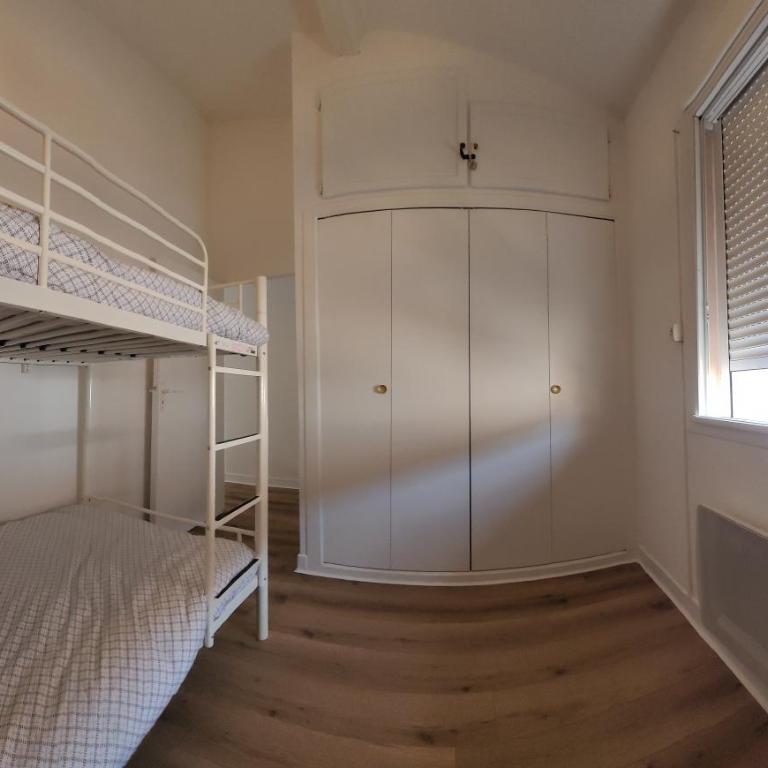 Duplex 45M2 avec Jardin à 150m de la plage - Two-Bedroom House - 6