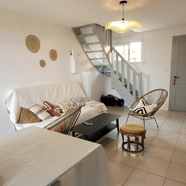 Duplex 45M2 avec Jardin à 150m de la plage - Two-Bedroom House - 11