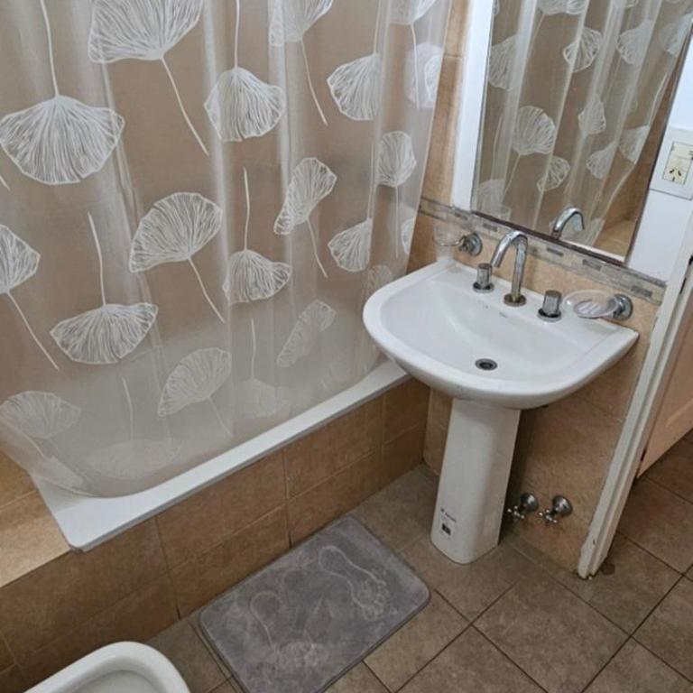 Departamento céntrico, con cochera, wifi, vista increíble - One-Bedroom Apartment - 6