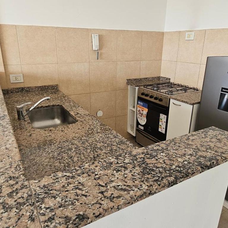 Departamento céntrico, con cochera, wifi, vista increíble - One-Bedroom Apartment - 17