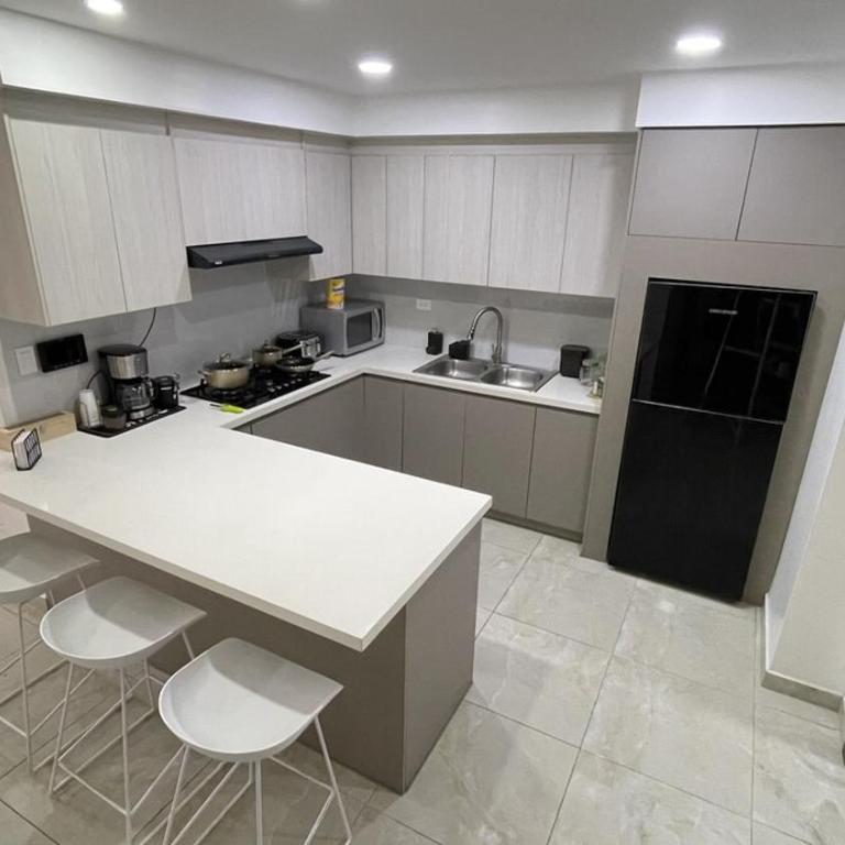 Apartamento Completo y Moderno Edificio ALVAMOR - Three-Bedroom Apartment - 5