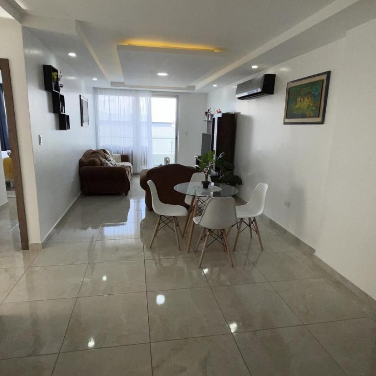 Apartamento Completo y Moderno Edificio ALVAMOR - Three-Bedroom Apartment - 10
