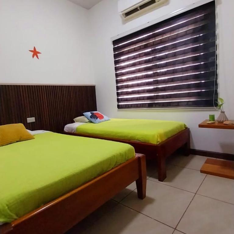 Genovesa Family home - Two-Bedroom House - 14