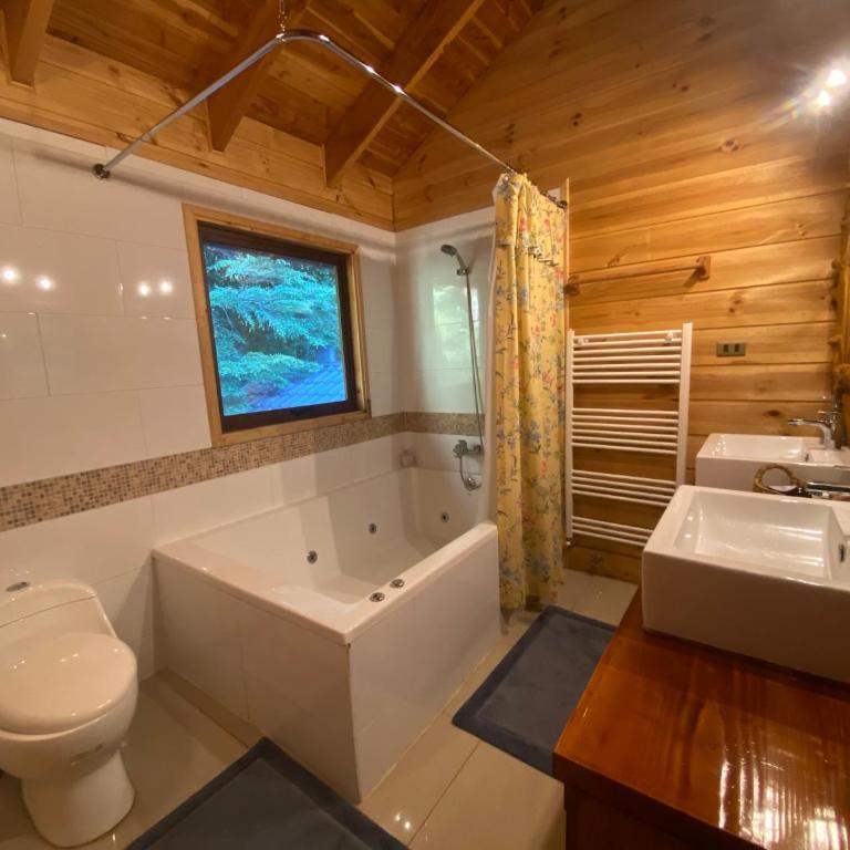 Casa Exclusiva en Reserva Huilo Huilo, 16 personas - Superior Family Room - 43