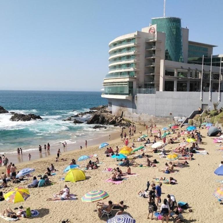 Departamento en Viña con estacionamiento Privado - Two-Bedroom Apartment - 4