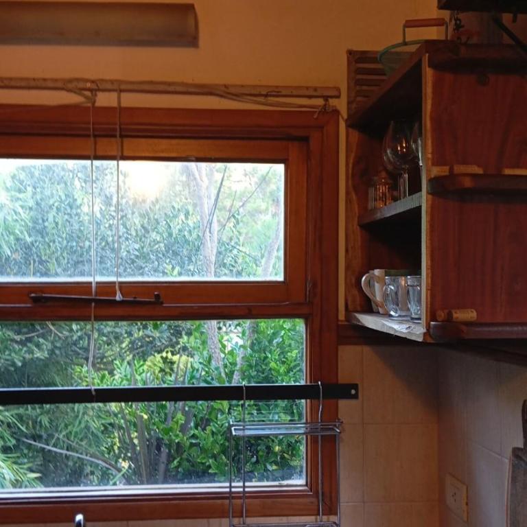 Casa con pileta en Mar Azul - Three-Bedroom House - 19