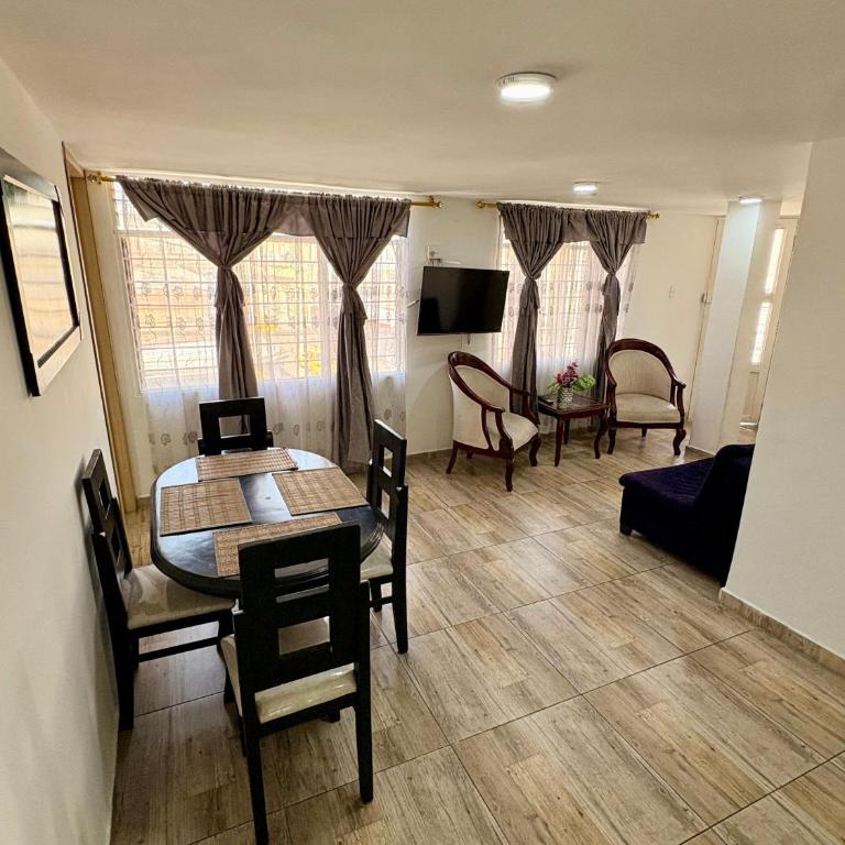 Apto buga valle cerca a la basilica con aire acondicionado - Three-Bedroom Apartment - 1