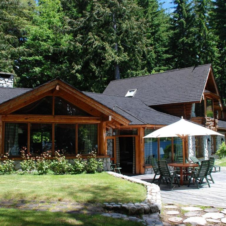 Casa de Montaña - Mountain House with Lakefront - Five-Bedroom House - 32