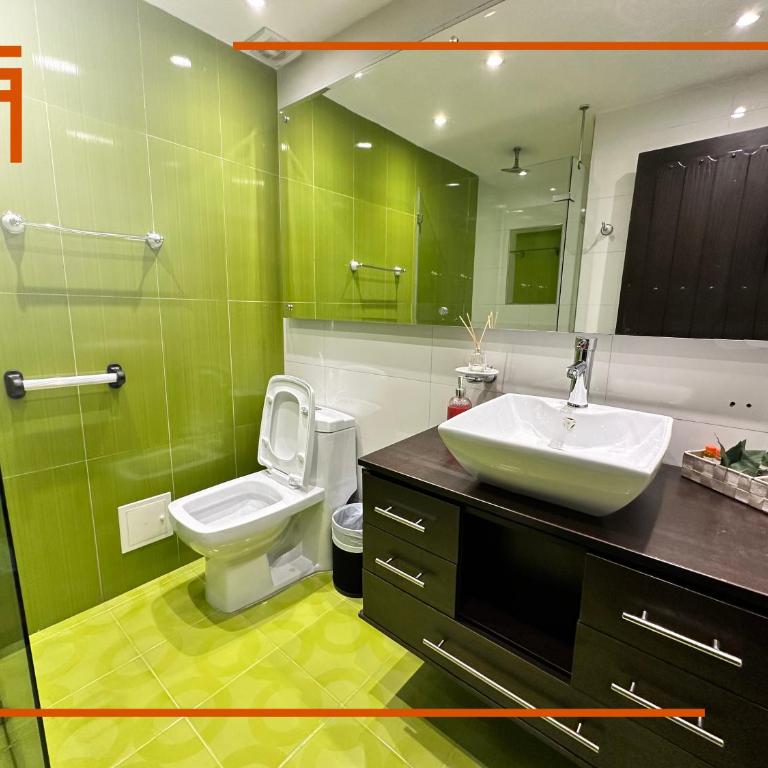 Hotel Santa Ana Luxury Rentals - 111 - Suite Deluxe con cama extragrande - 2