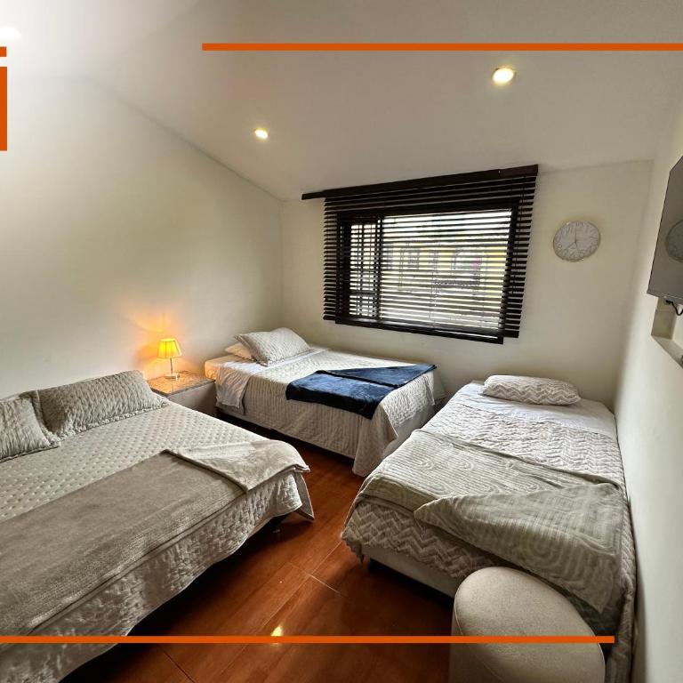 Hotel Santa Ana Luxury Rentals - 111 - Habitación Familiar Superior - 1