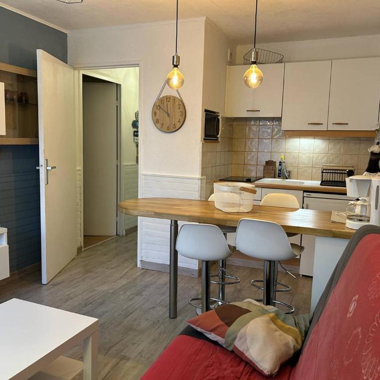 Appartement 2 Pièces avec Garage - Bormes-les-Mimosas - FR-1-251-884 - Apartment - 1