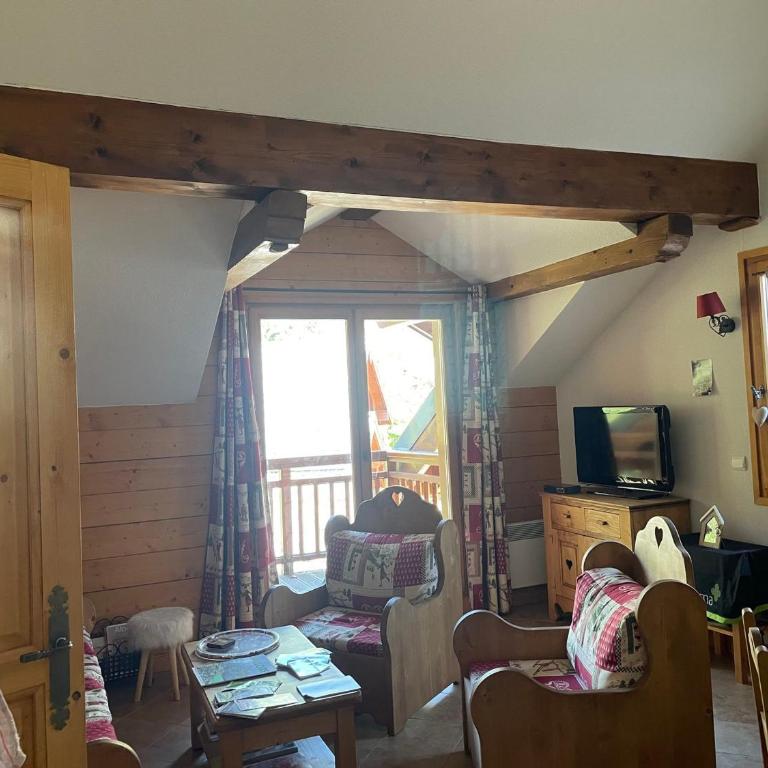 Appartement 3 pièces, 4 pers, balcon, parking - FR-1-263-645 - Appartement - 5