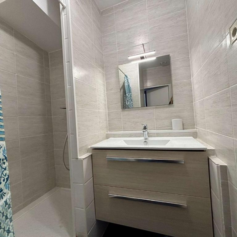 Appartement T3 lumineux au centre de Royan, à 500m de la plage - FR-1-494-222 - Apartment - 11