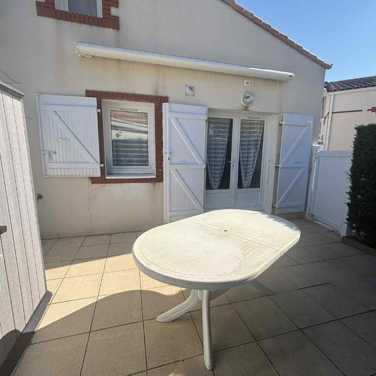Maisonnette 4 pers, piscine, proche plage - FR-1-194-427 - Casa - 1