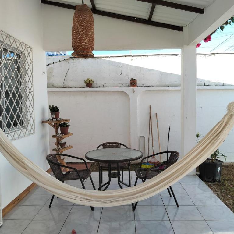 AirbnbNat - Three-Bedroom House - 4