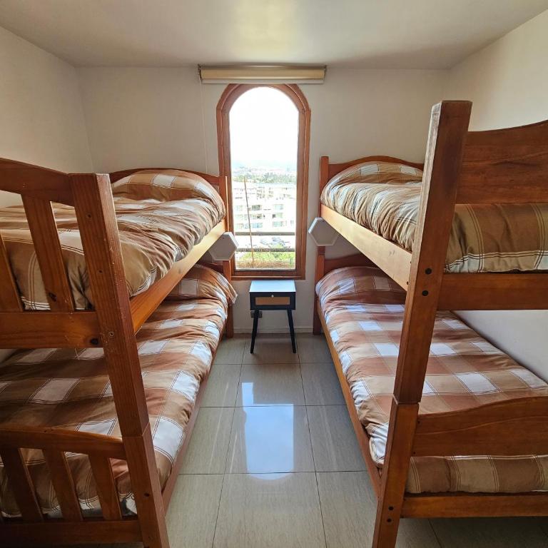 Gran Depto 12 Pers, Frente al Mar, 4 Esquinas, king,Queen,8 singles - Four-Bedroom Deluxe Apartment - 8