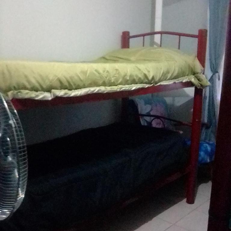 Mistela Altos Crucero Boutique -Pileta -Parrilla -Sala con juegos -Zona Residencial a pasos de Ciudad - Viajes al Aeropuerto- - Cama en habitación compartida con 4 camas - 4