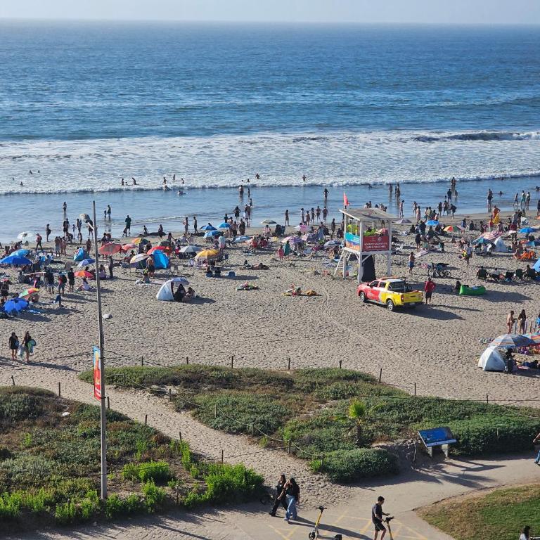 Gran Depto 12 Pers, Frente al Mar, 4 Esquinas, king,Queen,8 singles - Four-Bedroom Deluxe Apartment - 40