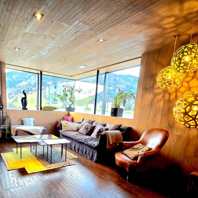 Luxury Chalet with Indoor Pool - Chalet - 23