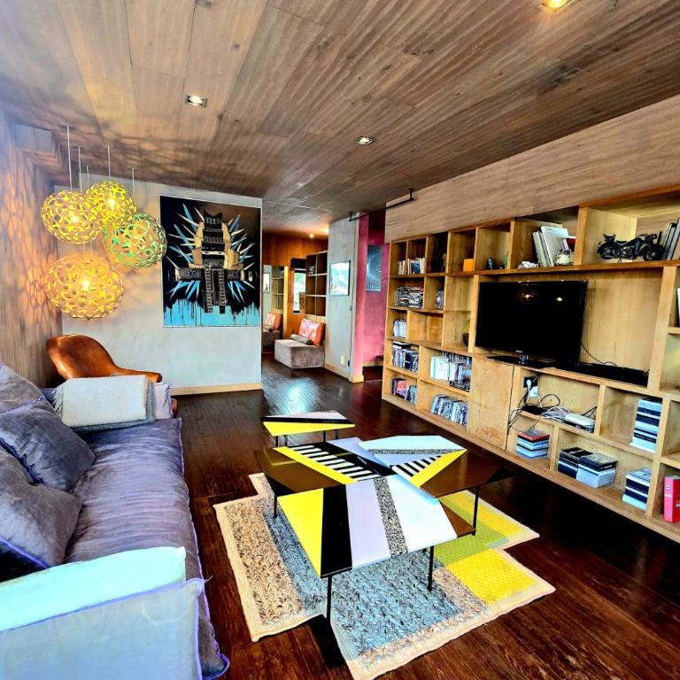 Luxury Chalet with Indoor Pool - Chalet - 33