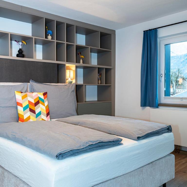 Großes Ferienhaus für 10 Personen mit Kachelofen & Bergblick - Appartement - 49