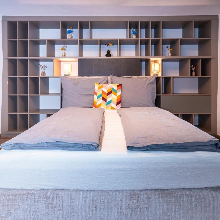 Großes Ferienhaus für 10 Personen mit Kachelofen & Bergblick - Appartement - 71