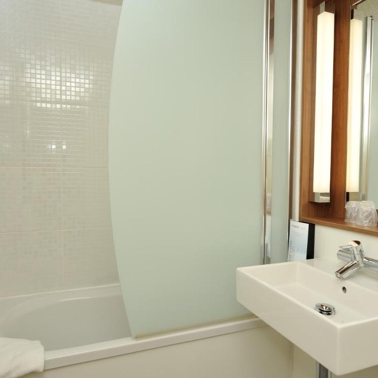 Campanile Annecy - Cran Gevrier - Standard Double Room - 13