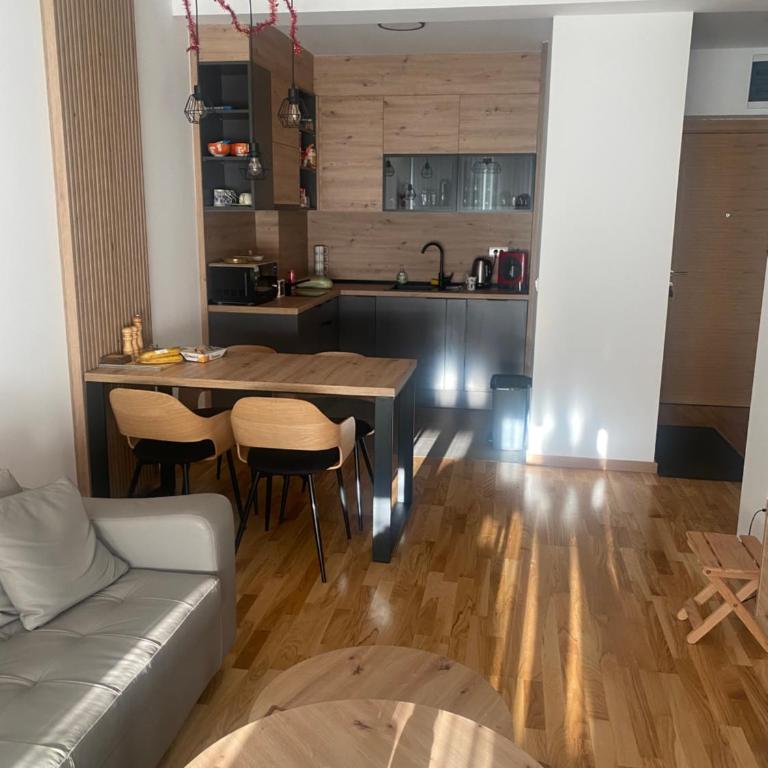 Privatni apartman A15 Vučko Aparthotel - Two-Bedroom Apartment - 11