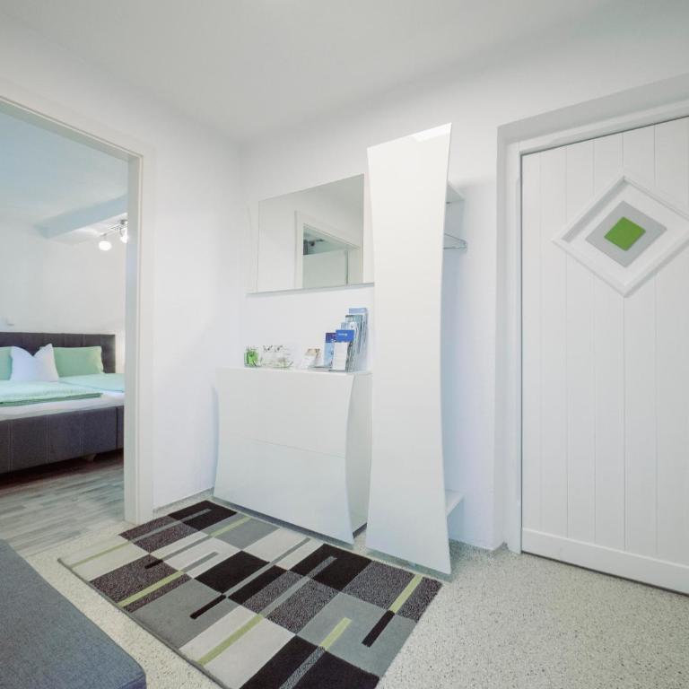 Apart Martina - Apartment mit Dusche - 6