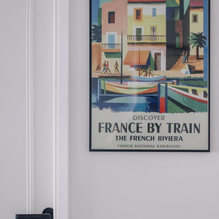 French Riviera - 3 pièces, vue mer et piscine - Appartement 2 Chambres - 32