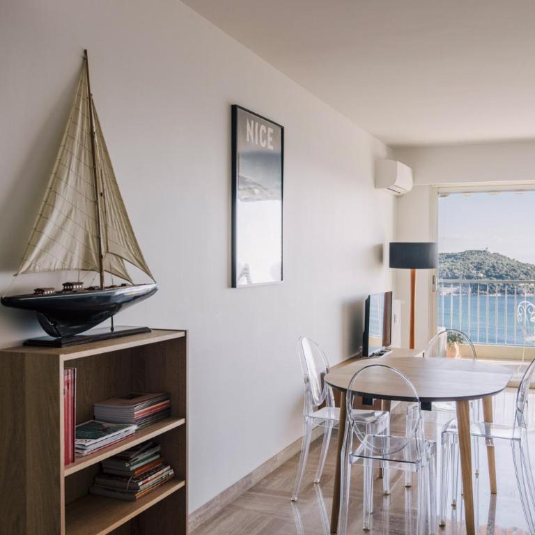French Riviera - 3 pièces, vue mer et piscine - Appartement 2 Chambres - 28