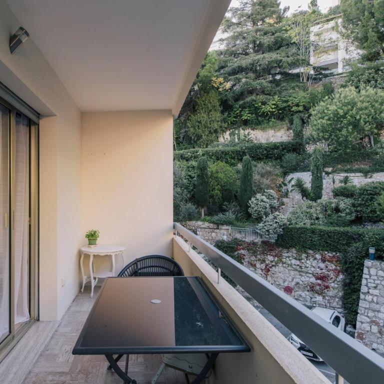 French Riviera - 3 pièces, vue mer et piscine - Appartement 2 Chambres - 38
