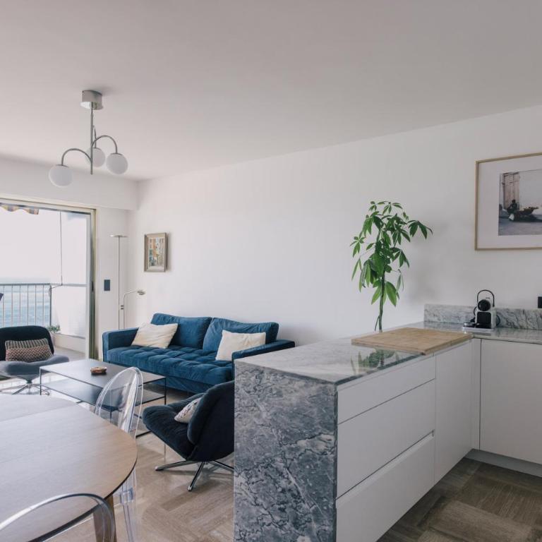 French Riviera - 3 pièces, vue mer et piscine - Appartement 2 Chambres - 17