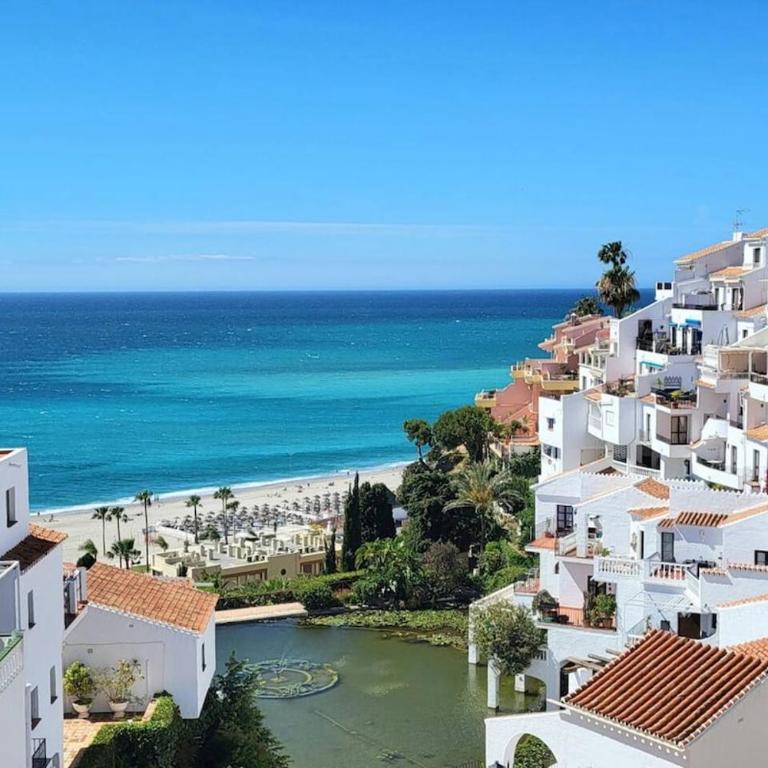 Modern Sea View Apartment Nerja - Apartamento de 2 dormitorios con vistas al océano - 1
