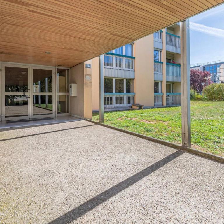 Le Pompidou 3 pièces à 2 min de la gare - Appartement 2 Chambres - 20
