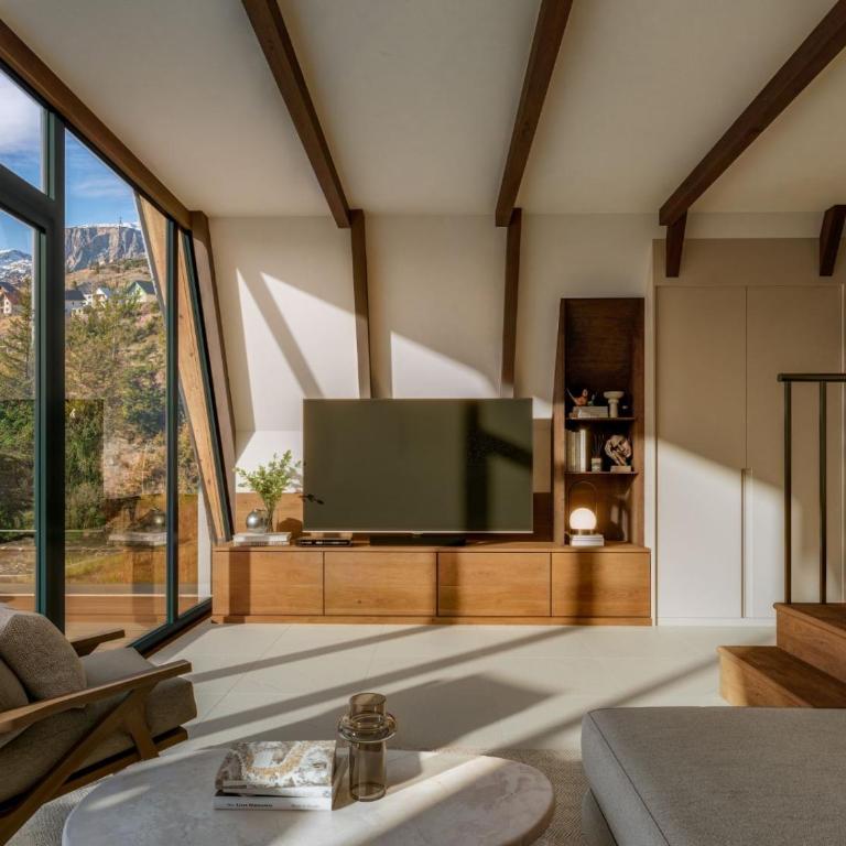 NORTH STORY - Luxury Chalet - Apartments & rooms - Two-Bedroom Chalet - 9