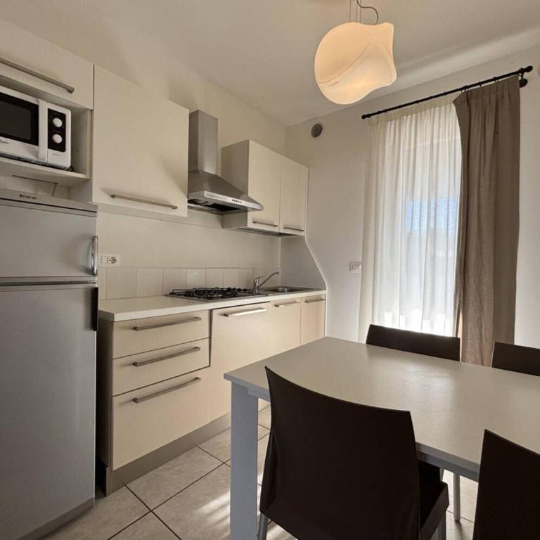 Recently built flat with pool and balcony - Appartamento - 10
