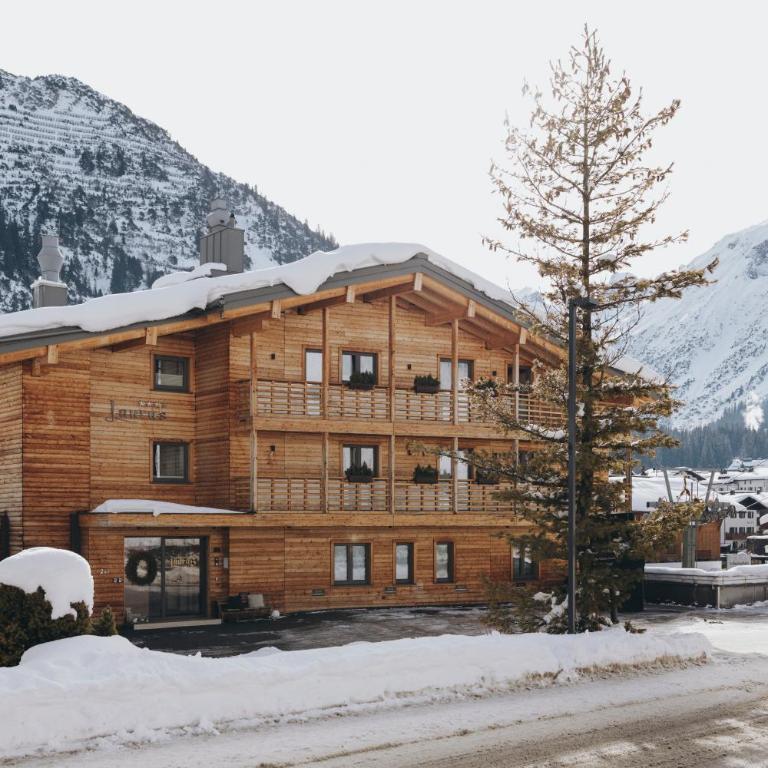 Apart-Hotel Laurus Lech - Apartment mit Blick auf die Berge - 1