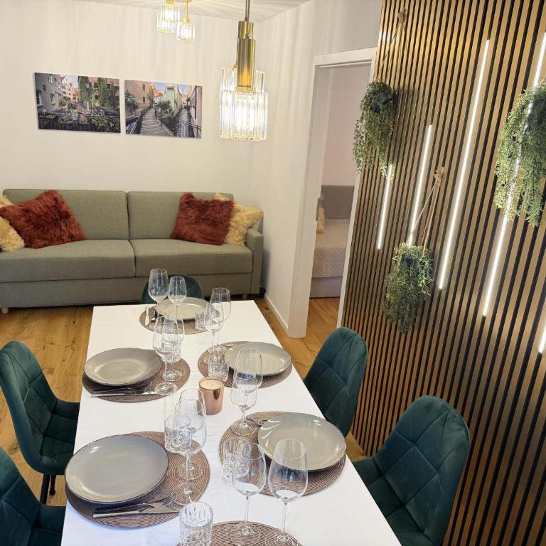 GoldenKey-Suites - Spacious Luxury Apartment in the Heart of Augsburg Old Town - Premium Open-Plan Kitchen - Appartement - 26