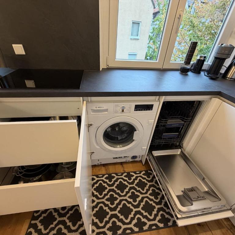 GoldenKey-Suites - Spacious Luxury Apartment in the Heart of Augsburg Old Town - Premium Open-Plan Kitchen - Appartement - 14