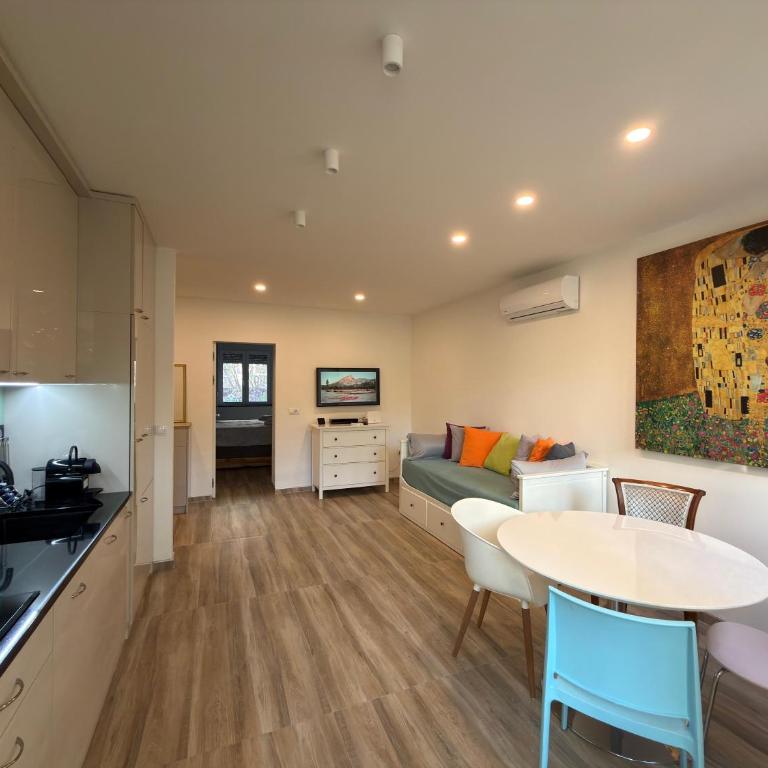 SavskiSQUARE Apartment - Belgarde - One-Bedroom Apartment - 7