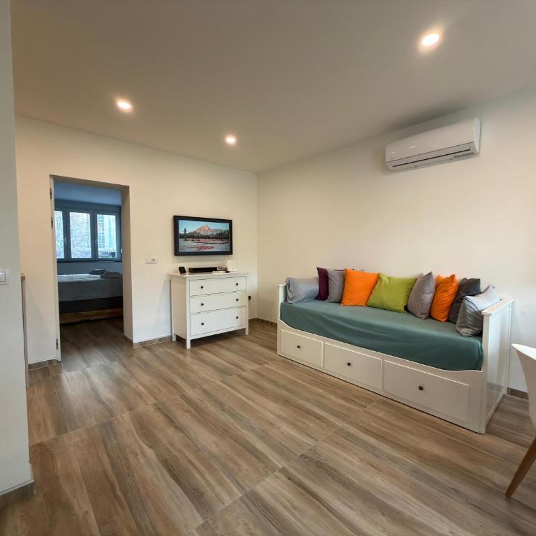 SavskiSQUARE Apartment - Belgarde - One-Bedroom Apartment - 13