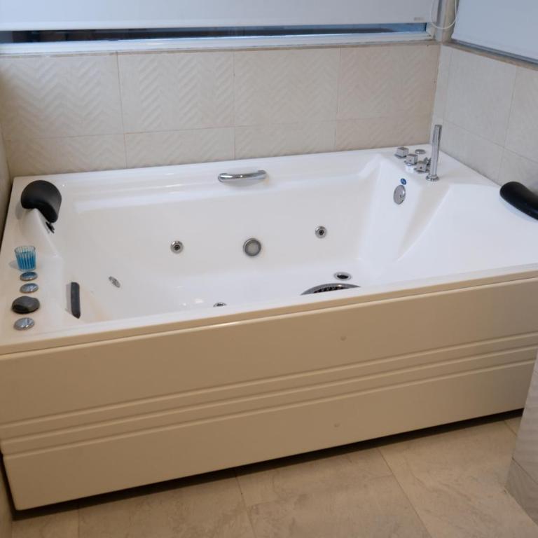 Hotel Buena Vista - Suite Deluxe con bañera de hidromasaje - 9